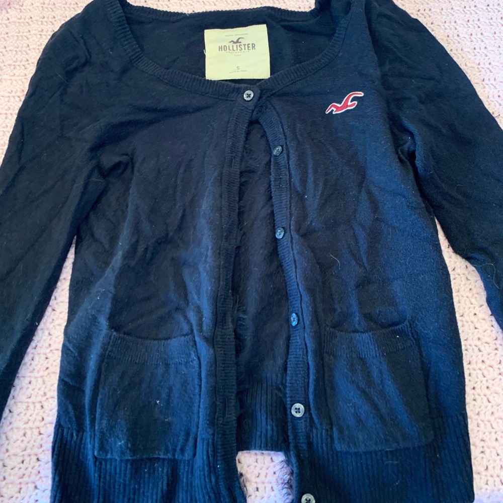 Adorable Hollister ruffle button navy cardigan